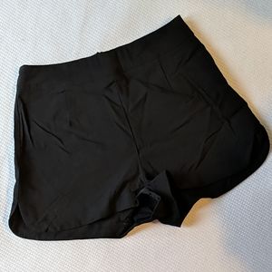 Highwaisted Black Shorts